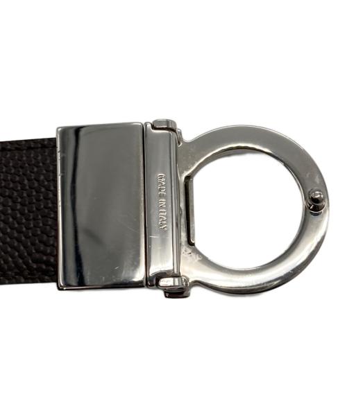 Salvatore Ferragamo（サルヴァトーレ フェラガモ）Salvatore Ferragamo (サルヴァトーレ フェラガモ) リバーシブルガンチーニレザーベルト ブラウン×ネイビーの古着・服飾アイテム