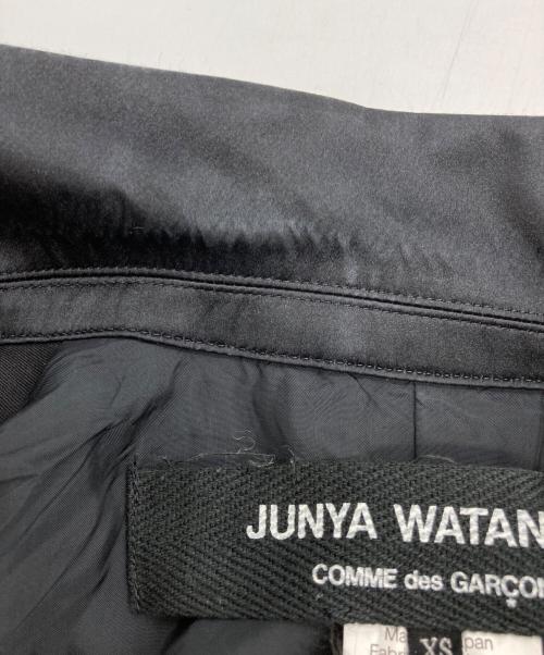 JUNYA WATANABE COMME des GARCONS（(ジュンヤワタナベ コムデギャルソン）JUNYA WATANABE COMME des GARCONS ((ジュンヤワタナベ コムデギャルソン) デザインピークドラペルジャケット ブラック サイズ:XSの古着・服飾アイテム