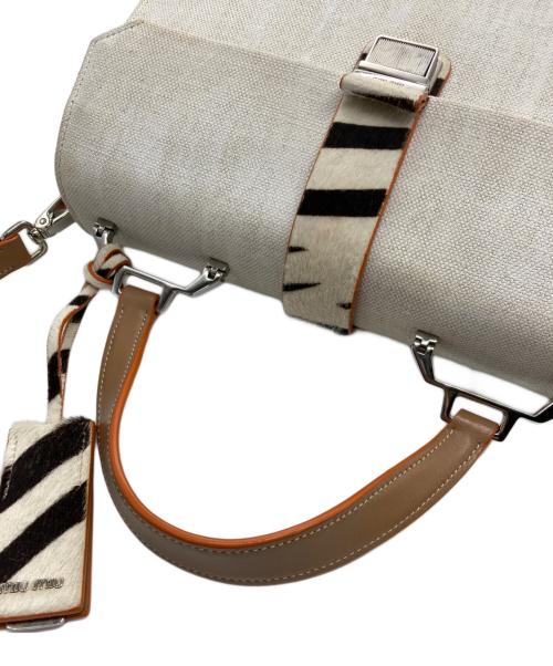 MIU MIU（ミュウミュウ）MIU MIU (ミュウミュウ) マドラス ハラココンビ2WAYバッグ ホワイト×ベージュの古着・服飾アイテム