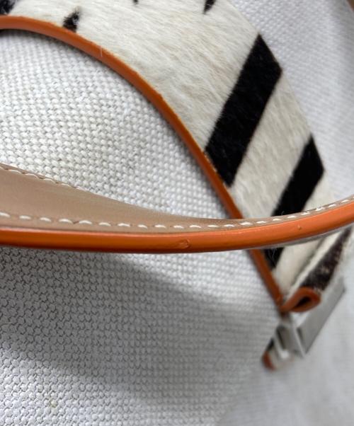 MIU MIU（ミュウミュウ）MIU MIU (ミュウミュウ) マドラス ハラココンビ2WAYバッグ ホワイト×ベージュの古着・服飾アイテム