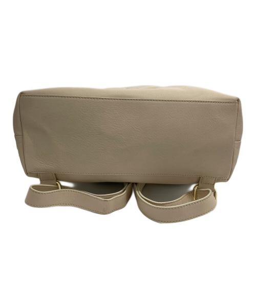 IO PELLE（イオペレ）IO PELLE (イオペレ) リュック ベージュの古着・服飾アイテム