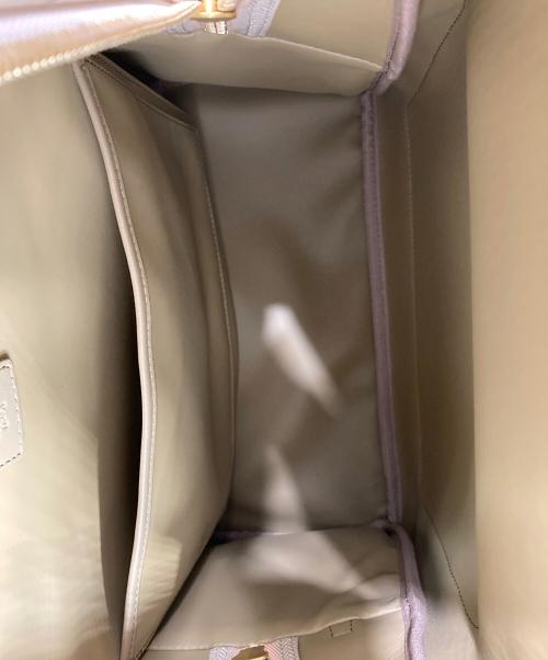 MCM（エムシーエム）MCM (エムシーエム) Stark サイドスタッズ バックパック アイボリーの古着・服飾アイテム