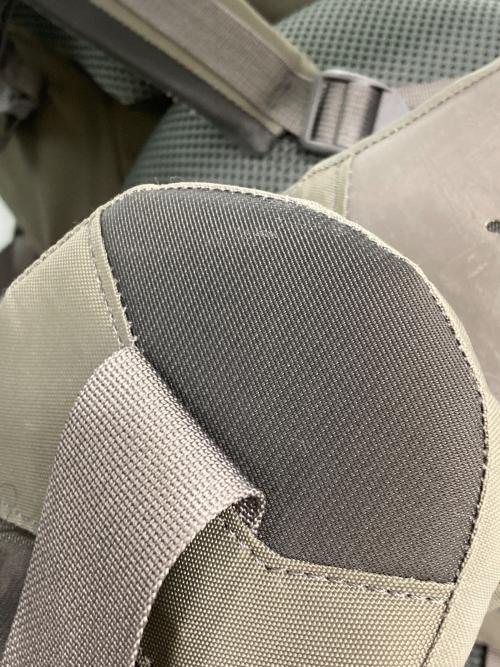 MACPAC（マックパック）MACPAC (マックパック) リュック グレーの古着・服飾アイテム