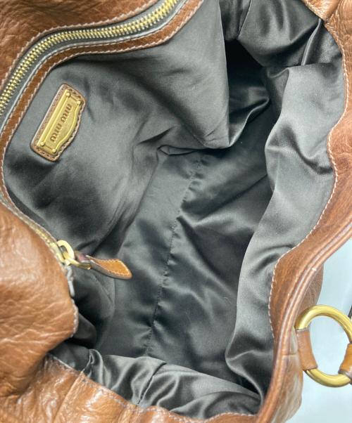 MIU MIU（ミュウミュウ）MIU MIU (ミュウミュウ) ターンロック2WAYバッグ ブラウンの古着・服飾アイテム