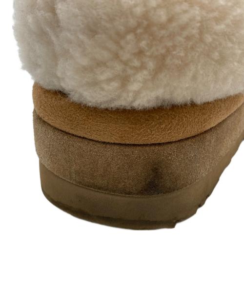 UGG（アグ）UGG (アグ) スリッポン ベージュ サイズ:24の古着・服飾アイテム