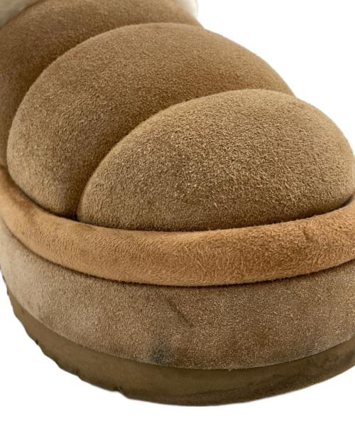 UGG（アグ）UGG (アグ) スリッポン ベージュ サイズ:24の古着・服飾アイテム