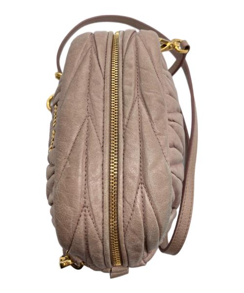 MIU MIU（ミュウミュウ）MIU MIU (ミュウミュウ) マテラッセミニショルダーバッグ ピンクの古着・服飾アイテム