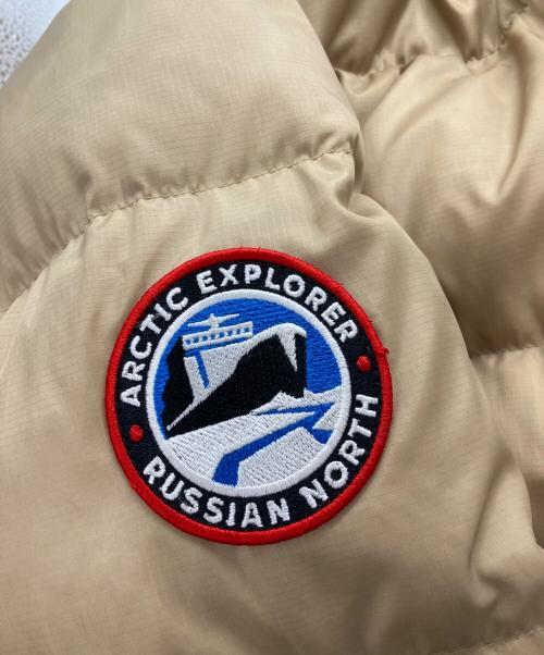 ARCTIC EXPLORER（アークティックエクスプローラー）ARCTIC EXPLORER (アークティックエクスプローラー) ダウンジャケット ベージュ サイズ:Sの古着・服飾アイテム