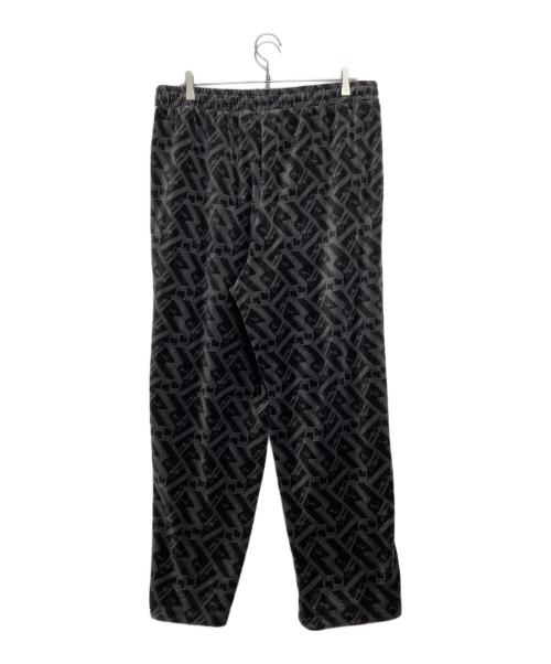 PUMA（プーマ）PUMA (プーマ) SQUID GAME (イカゲーム) コラボベロアトラックパンツ グレー サイズ:XLの古着・服飾アイテム