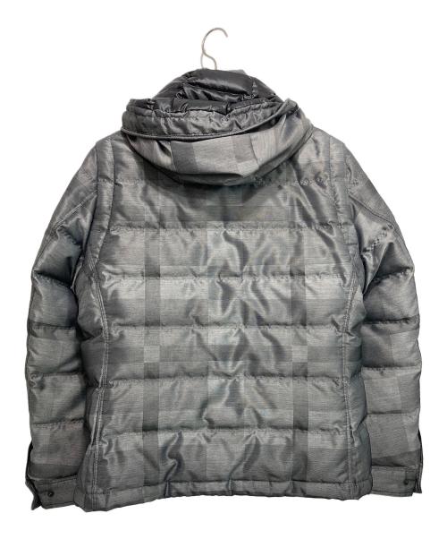 BLACK LABEL CRESTBRIDGE（ブラックレーベル クレストブリッジ）BLACK LABEL CRESTBRIDGE (ブラックレーベル クレストブリッジ) ダウンジャケット グレー サイズ:LLの古着・服飾アイテム