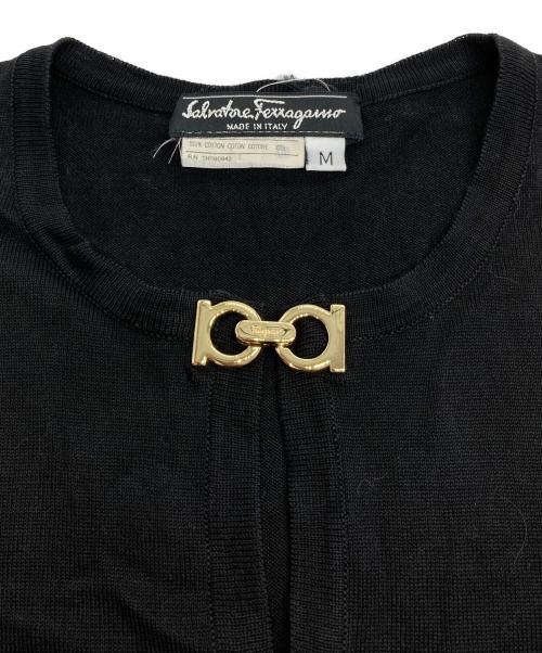 Salvatore Ferragamo（サルヴァトーレ フェラガモ）Salvatore Ferragamo (サルヴァトーレ フェラガモ) ガンチーニカットソー ブラック サイズ:Mの古着・服飾アイテム