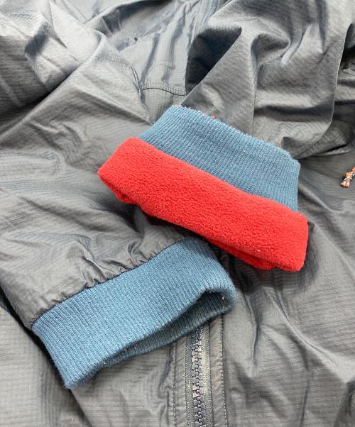 Patagonia（パタゴニア）Patagonia (パタゴニア) リバーシブルシェルドマイクロディニジャケット ネイビー サイズ:Mの古着・服飾アイテム