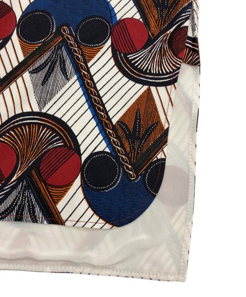 HERMES（エルメス）HERMES (エルメス) 総柄シルクスカート ホワイト サイズ:36の古着・服飾アイテム