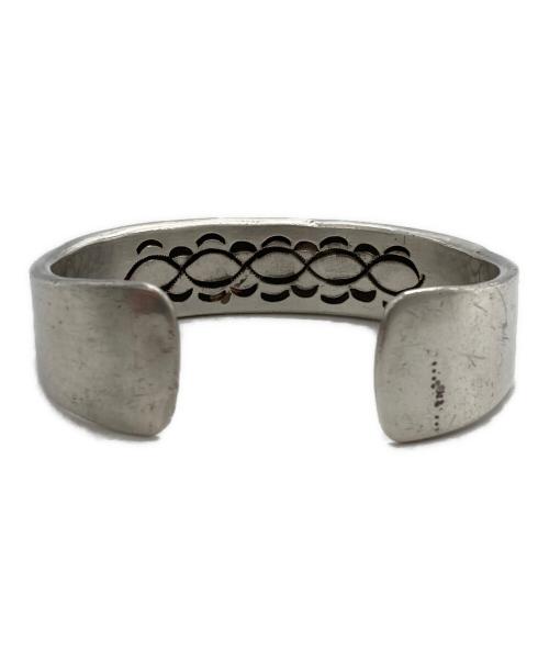 INDIAN JEWELRY（インディアンジュエリー）INDIAN JEWELRY (インディアンジュエリー) スタンプワークバングルの古着・服飾アイテム