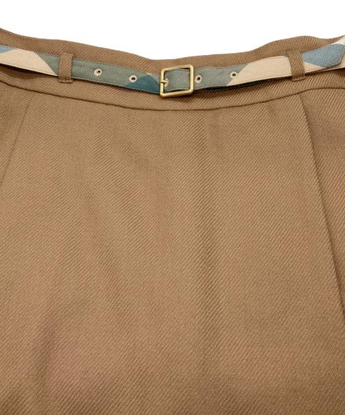 BLUE LABEL CRESTBRIDGE（ブルーレーベルクレストブリッジ）BLUE LABEL CRESTBRIDGE (ブルーレーベルクレストブリッジ) ウールショートパンツ ベージュ サイズ:38の古着・服飾アイテム