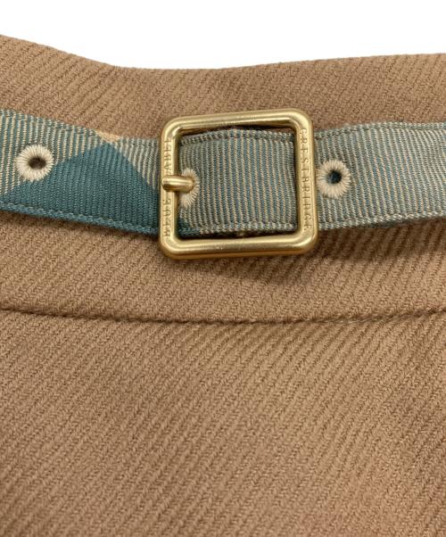 BLUE LABEL CRESTBRIDGE（ブルーレーベルクレストブリッジ）BLUE LABEL CRESTBRIDGE (ブルーレーベルクレストブリッジ) ウールショートパンツ ベージュ サイズ:38の古着・服飾アイテム