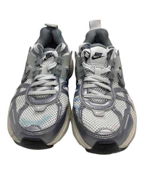 NIKE（ナイキ）NIKE (ナイキ) V2K Run グレー サイズ:24の古着・服飾アイテム