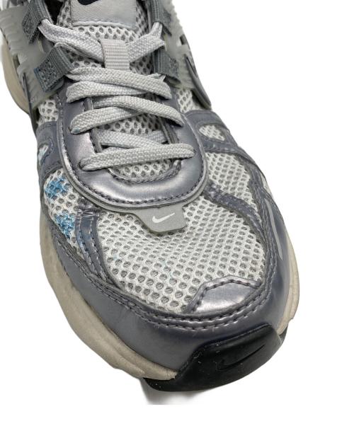 NIKE（ナイキ）NIKE (ナイキ) V2K Run グレー サイズ:24の古着・服飾アイテム