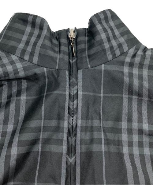 BURBERRY GOLF（バーバリーゴルフ）BURBERRY GOLF (バーバリーゴルフ) ナイロン×ニット 切替リバーシブルニットブルゾン グレー×ブラック サイズ:Mの古着・服飾アイテム
