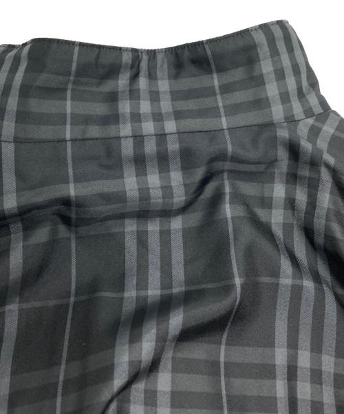 BURBERRY GOLF（バーバリーゴルフ）BURBERRY GOLF (バーバリーゴルフ) ナイロン×ニット 切替リバーシブルニットブルゾン グレー×ブラック サイズ:Mの古着・服飾アイテム