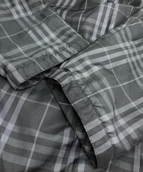 BURBERRY GOLF（バーバリーゴルフ）BURBERRY GOLF (バーバリーゴルフ) ナイロン×ニット 切替リバーシブルニットブルゾン グレー×ブラック サイズ:Mの古着・服飾アイテム