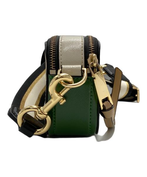 MARC JACOBS（マークジェイコブズ）MARC JACOBS (マークジェイコブズ) スナップショットショルダーバッグ ベージュ×グリーンの古着・服飾アイテム