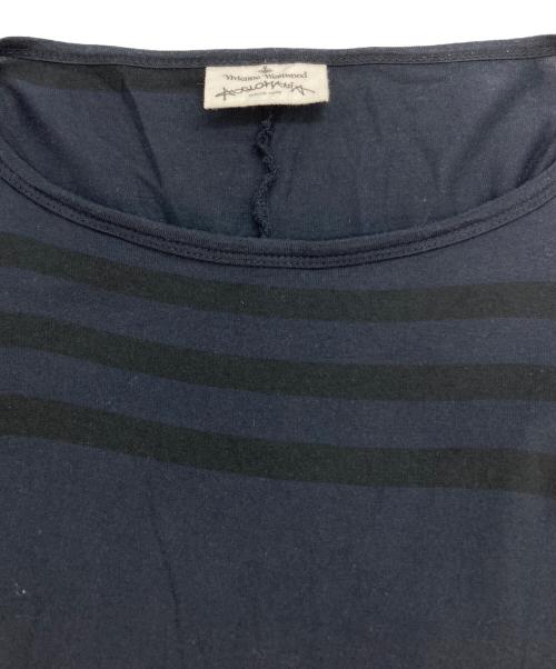 Vivienne Westwood ANGLOMANIA（ヴィヴィアンウエストウッドアングロマニア）Vivienne Westwood ANGLOMANIA (ヴィヴィアンウエストウッドアングロマニア) 変形ボーダーカットソー ネイビー サイズ:38の古着・服飾アイテム