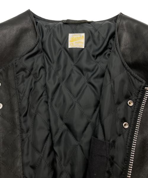 BARNS OUTFITTERS（バーンズアウトフィッターズ）BARNS OUTFITTERS (バーンズアウトフィッターズ) ノーカラーラムレザージャケット ブラック サイズ:2の古着・服飾アイテム