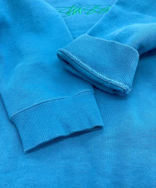 stussy（ステューシー）stussy (ステューシー) センター刺繍ロゴクルーネックスウェット ブルー サイズ:Sの古着・服飾アイテム