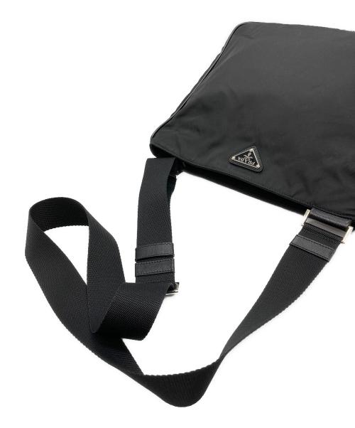 PRADA（プラダ）PRADA (プラダ) ナイロンショルダーバッグ ブラックの古着・服飾アイテム