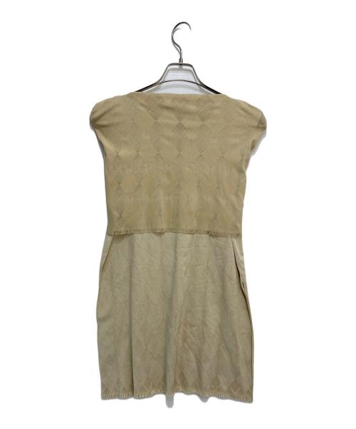PLEATS PLEASE（プリーツプリーズ）PLEATS PLEASE (プリーツプリーズ) ノースリーブワンピース ベージュ サイズ:3の古着・服飾アイテム
