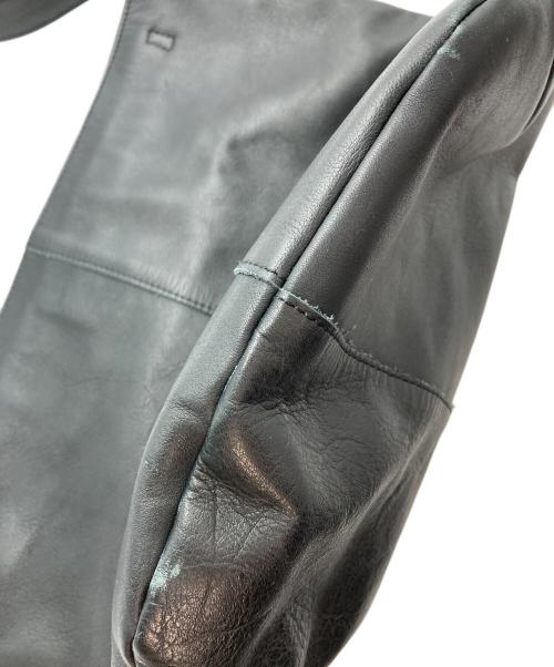 kurashi&trips publishing（クラシアンドトリップス パブリッシング）kurashi&trips publishing (クラシアンドトリップス パブリッシング) 撥水レザーの2WAYトートバッグ ブラックの古着・服飾アイテム