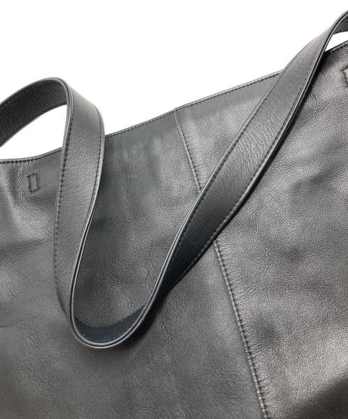 kurashi&trips publishing（クラシアンドトリップス パブリッシング）kurashi&trips publishing (クラシアンドトリップス パブリッシング) 撥水レザーの2WAYトートバッグ ブラックの古着・服飾アイテム