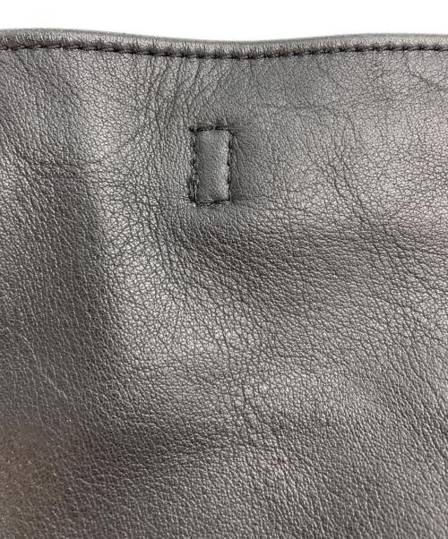 kurashi&trips publishing（クラシアンドトリップス パブリッシング）kurashi&trips publishing (クラシアンドトリップス パブリッシング) 撥水レザーの2WAYトートバッグ ブラックの古着・服飾アイテム