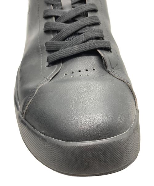 on（オン）on (オン) THE ROGER Advantage ロジャー アドバンテージ ブラック サイズ:28.5の古着・服飾アイテム