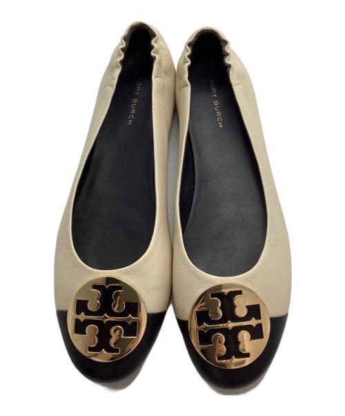 TORY BURCH（トリーバーチ）TORY BURCH (トリーバーチ) クレア キャップトゥ バレエ ベージュ サイズ:7.5の古着・服飾アイテム