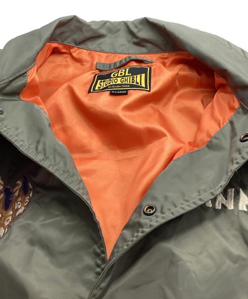 GBL STUDIO GHIBLI（GBL スタジオジブリ）GBL STUDIO GHIBLI (GBL スタジオジブリ) スタジオジブリ コーチジャケット カーキ サイズ: XLの古着・服飾アイテム