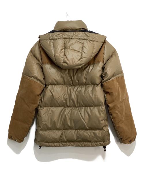 CarHartt（カーハート）CarHartt (カーハート) sofiletaダウンジャケット ベージュ サイズ:Sの古着・服飾アイテム