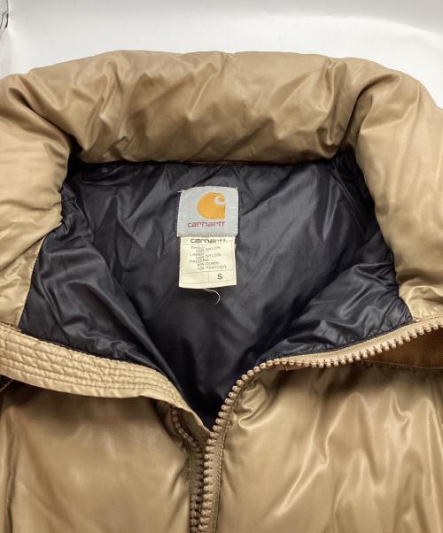 CarHartt（カーハート）CarHartt (カーハート) sofiletaダウンジャケット ベージュ サイズ:Sの古着・服飾アイテム