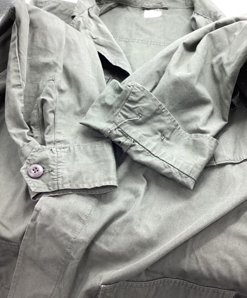 US ARMY（ユーエスアーミー）US ARMY (ユーエスアーミー) [古着]ジャングルファティーグジャケット カーキ サイズ:LARGE-REGULERの古着・服飾アイテム