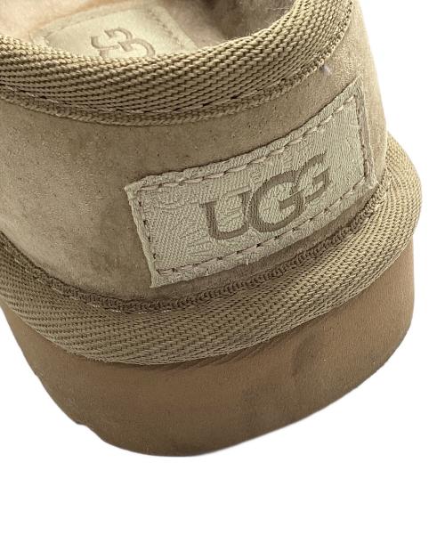 UGG（アグ）UGG (アグ) CLASSIC SLIPPER ベージュ サイズ:25の古着・服飾アイテム