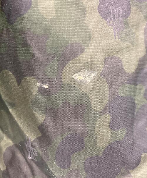 MONCLER（モンクレール）MONCLER (モンクレール) CAMO TRIEUX GIUBBOTTO カーキ サイズ:3の古着・服飾アイテム