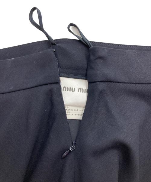 MIU MIU（ミュウミュウ）MIU MIU (ミュウミュウ) ミディフレアスカート ネイビー サイズ:36の古着・服飾アイテム