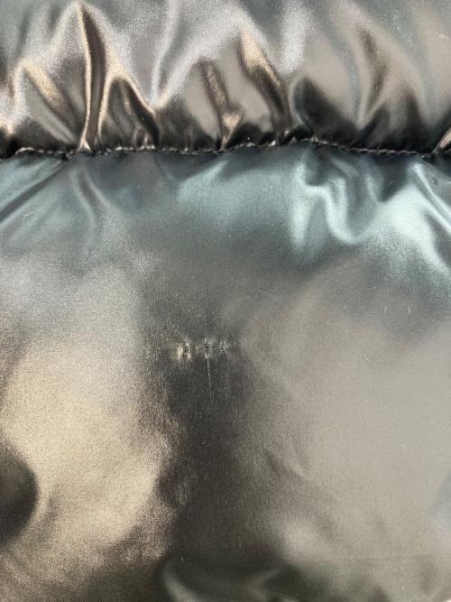 DUVETICA（デュベティカ）DUVETICA (デュベティカ) ロゴパッチダウンジャケット ブラック サイズ:46の古着・服飾アイテム