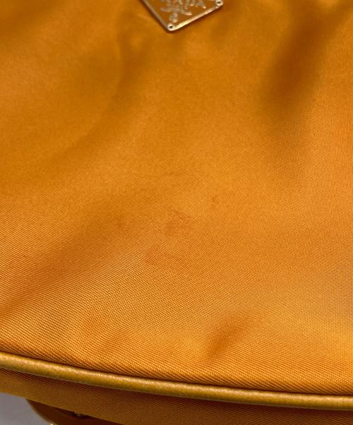 PRADA（プラダ）PRADA (プラダ) ワンショルダーバッグ オレンジの古着・服飾アイテム