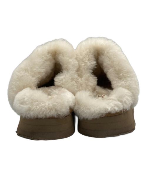 UGG（アグ）UGG (アグ) DISQUETTE ベージュ サイズ:US7の古着・服飾アイテム