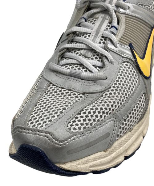 NIKE（ナイキ）NIKE (ナイキ) ZOOM VOMERO 5 グレー サイズ:27.5の古着・服飾アイテム