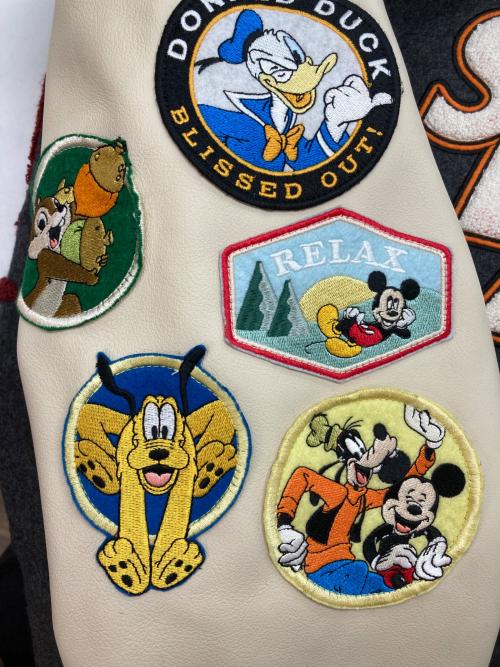 WIND AND SEA（ウィンダンシー）WIND AND SEA (ウィンダンシー) DISNEY (ディズニー) DISNEY STUDIUM JACKET グレー サイズ:Sの古着・服飾アイテム