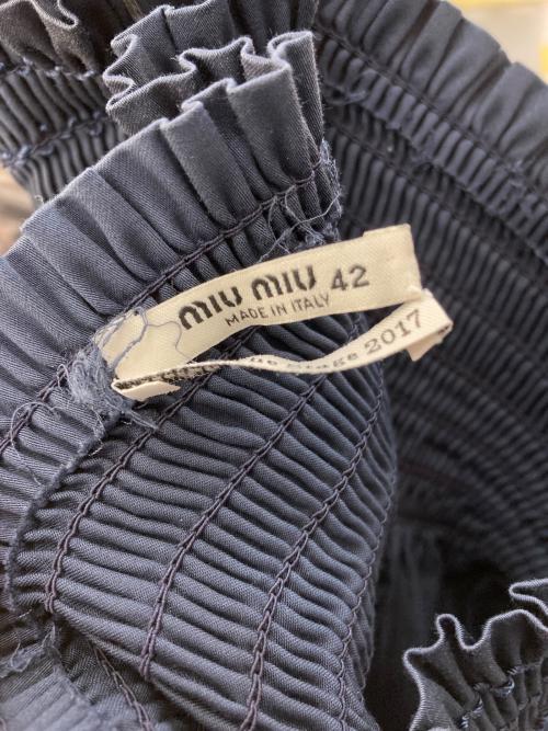 MIU MIU（ミュウミュウ）MIU MIU (ミュウミュウ) スカート ネイビー サイズ:42の古着・服飾アイテム