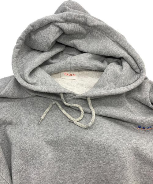 PAMM（パム）PAMM (パム) テーブル風景のパーカー グレー サイズ:freeの古着・服飾アイテム
